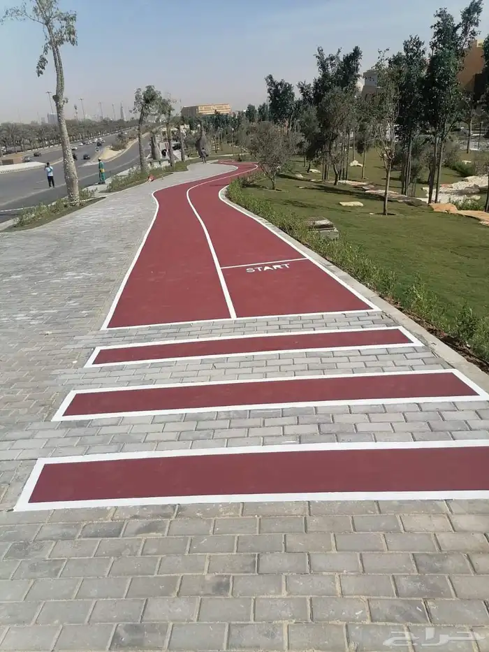 أرضيات مطاطيه بلاط مطاطي اسطبلات الخيل ملاعب مطاطيه 21