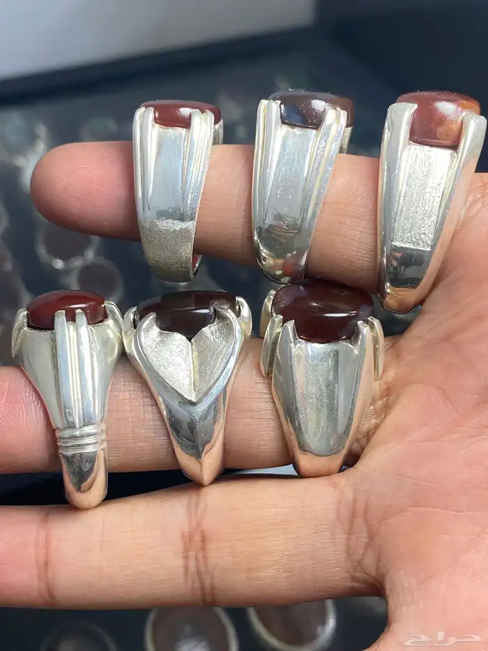 خاتم كرزي وكبدي يماني ملكي ومتوسط ( 6 خواتم ) 1