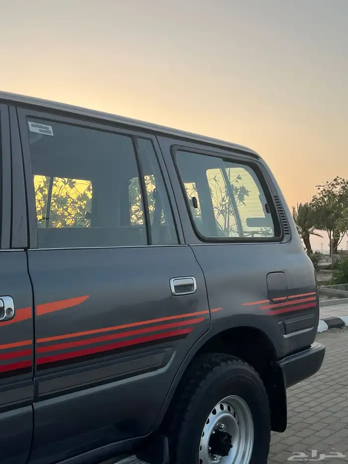 تويوتا لاند كروزر GX.R موديل 1997 5