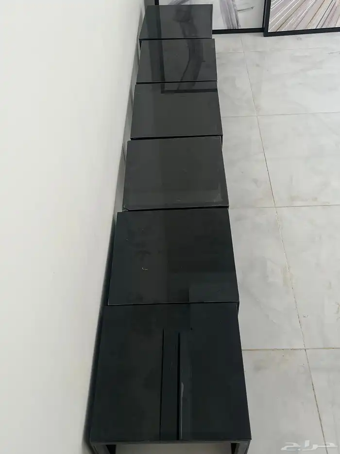 طاولات ارضيه جديده مع ست طاولات صغار 1