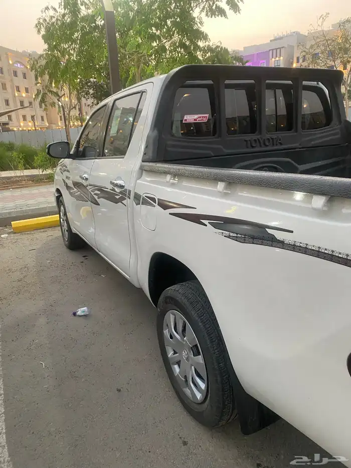 هايلوكس 2021 GLX2 فل كامل للبيع 3