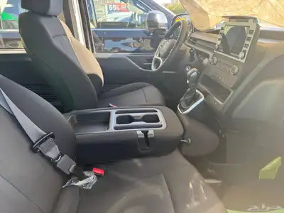 هيونداي ستاريا للايجار 2