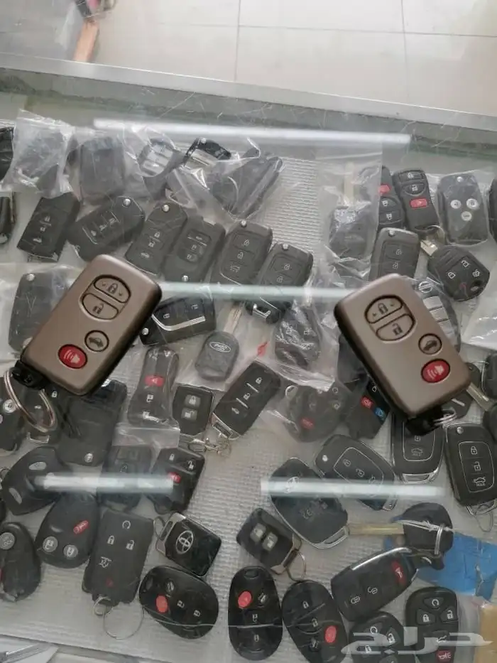 محل مفاتيح جده فتح سيارات برمجة 8