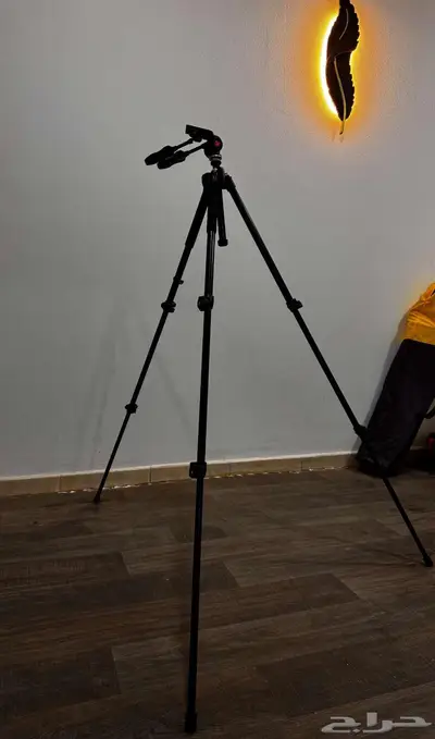 حامل كاميرا تصوير - Tripod Manfrotto 4