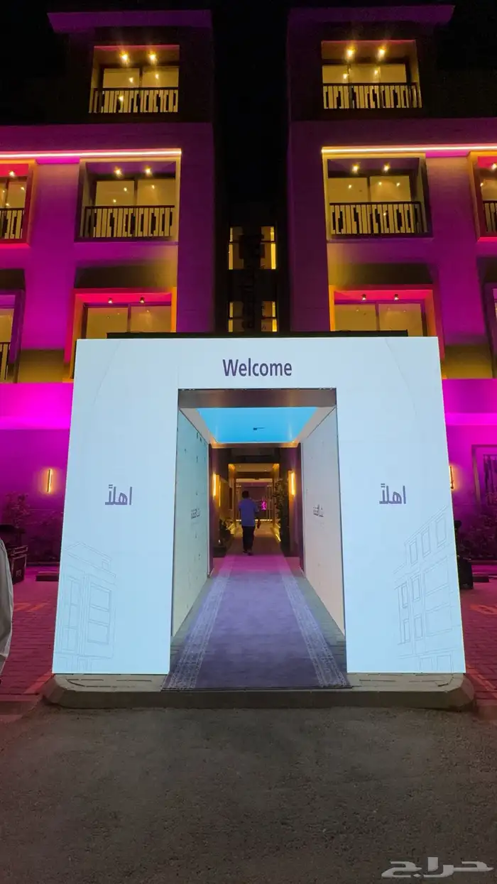 تاجير شاشات LED واضائات وسستم صوت وستيج 93