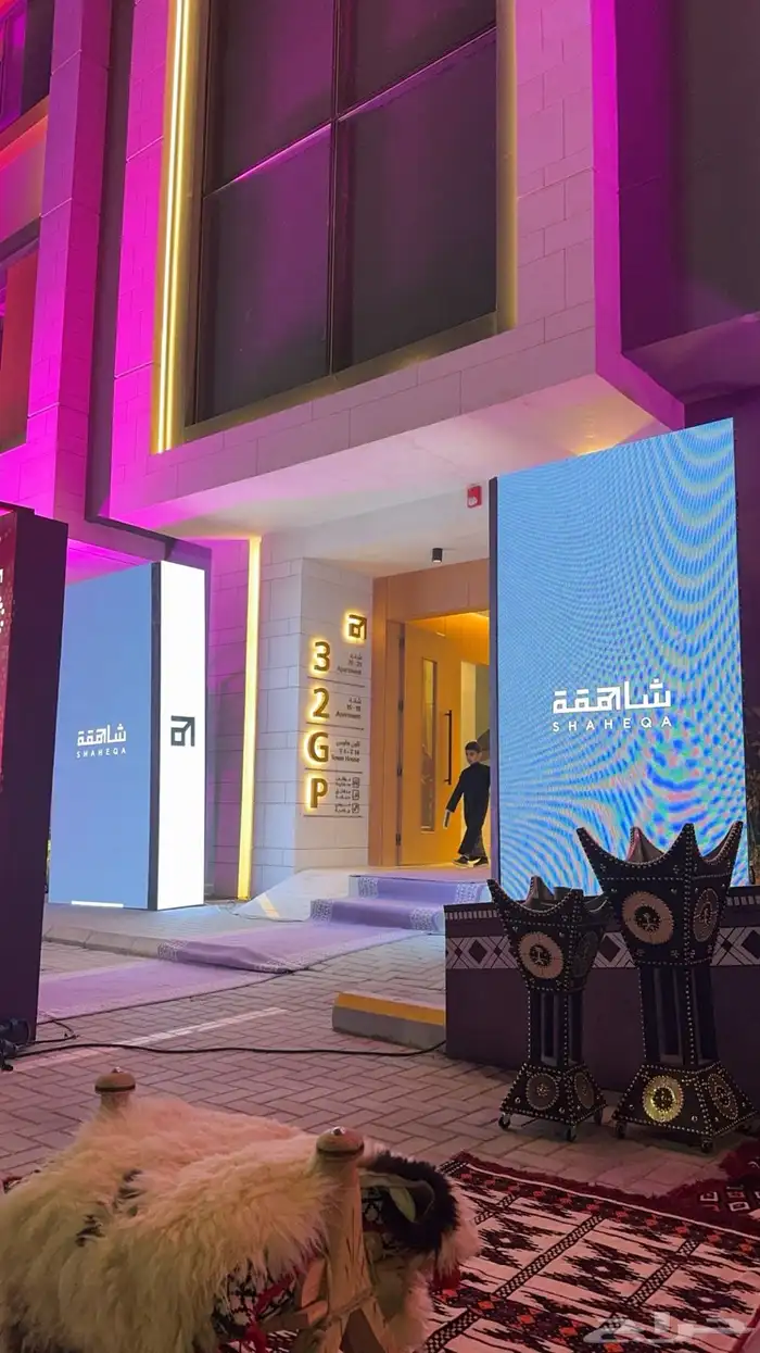 تاجير شاشات LED واضائات وسستم صوت وستيج 16