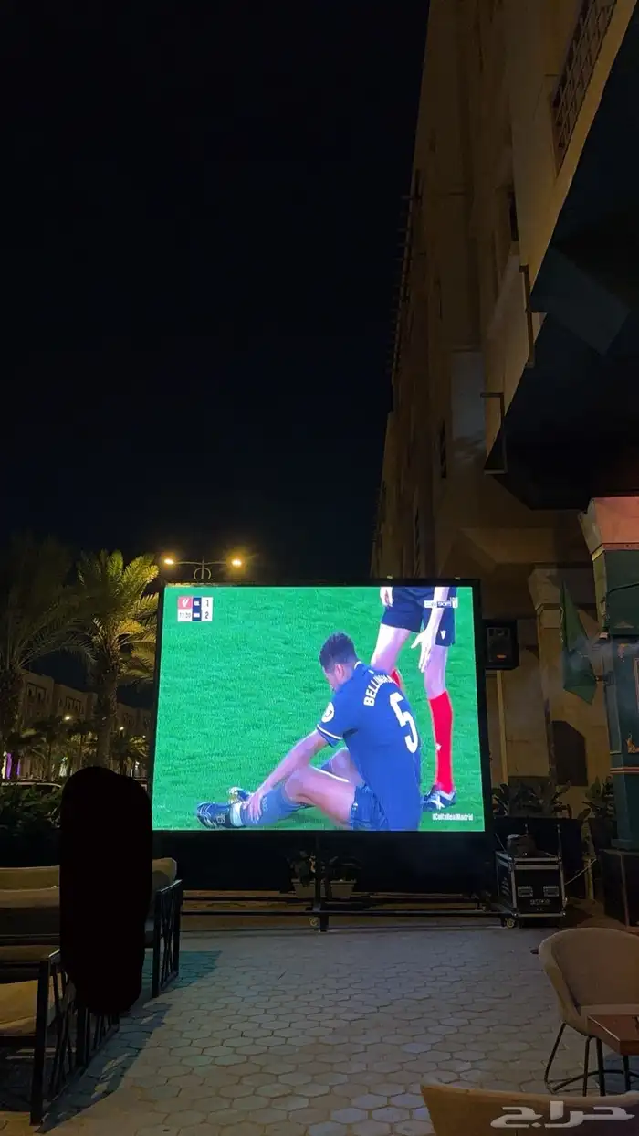 تاجير شاشات LED واضائات وسستم صوت وستيج 51