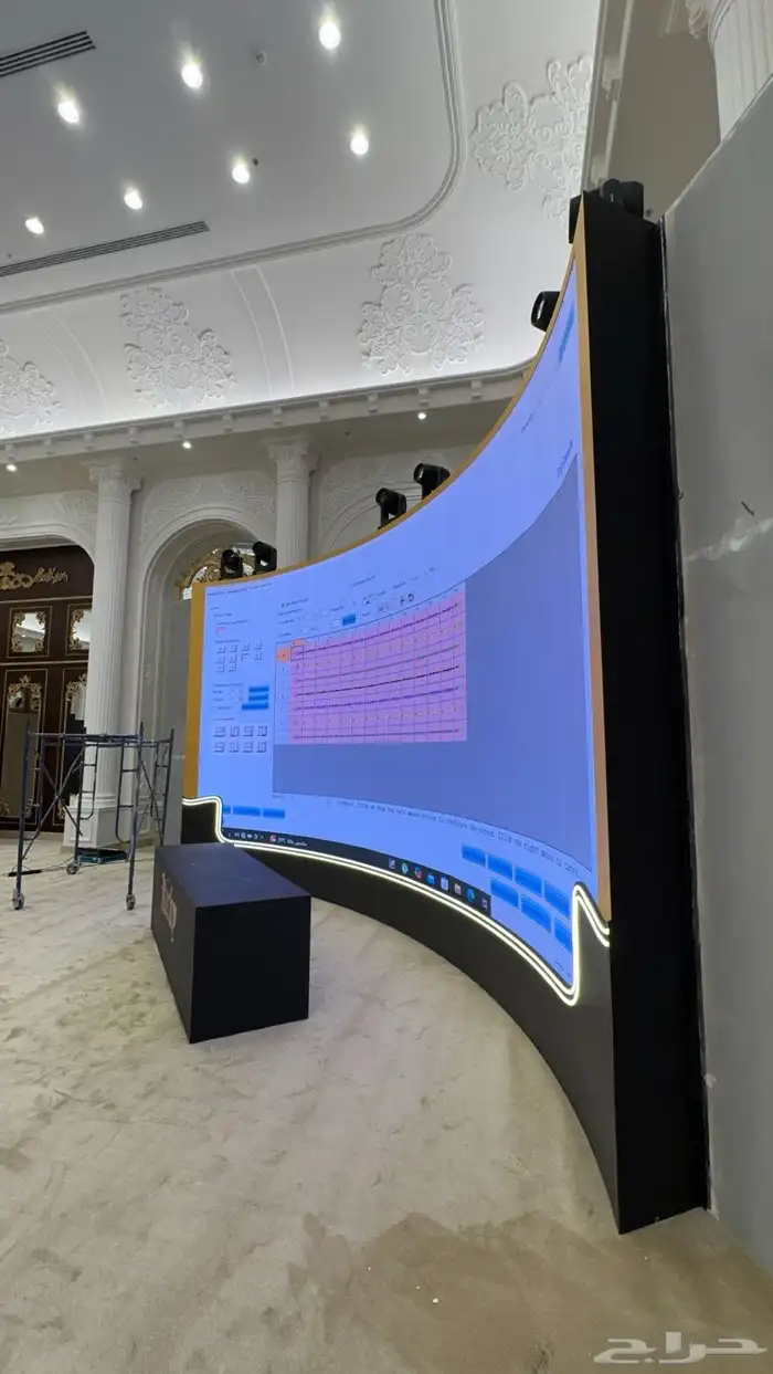 تاجير شاشات LED واضائات وسستم صوت وستيج 45