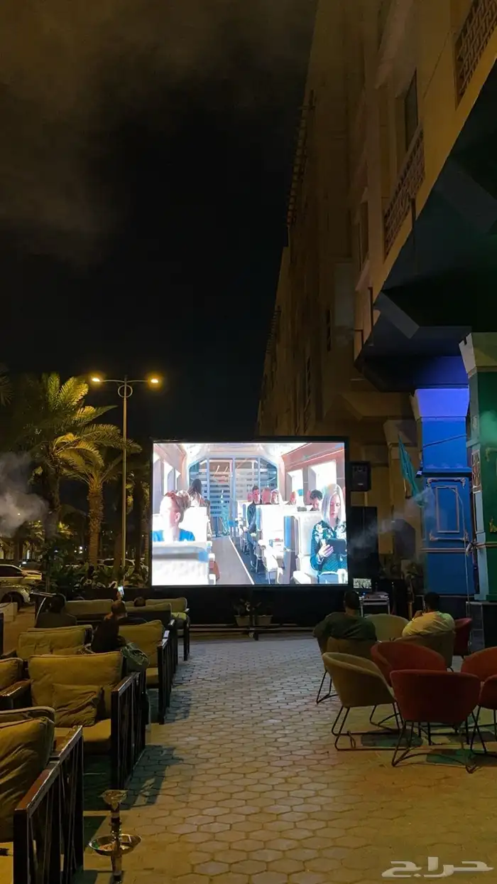 تاجير شاشات LED واضائات وسستم صوت وستيج 52