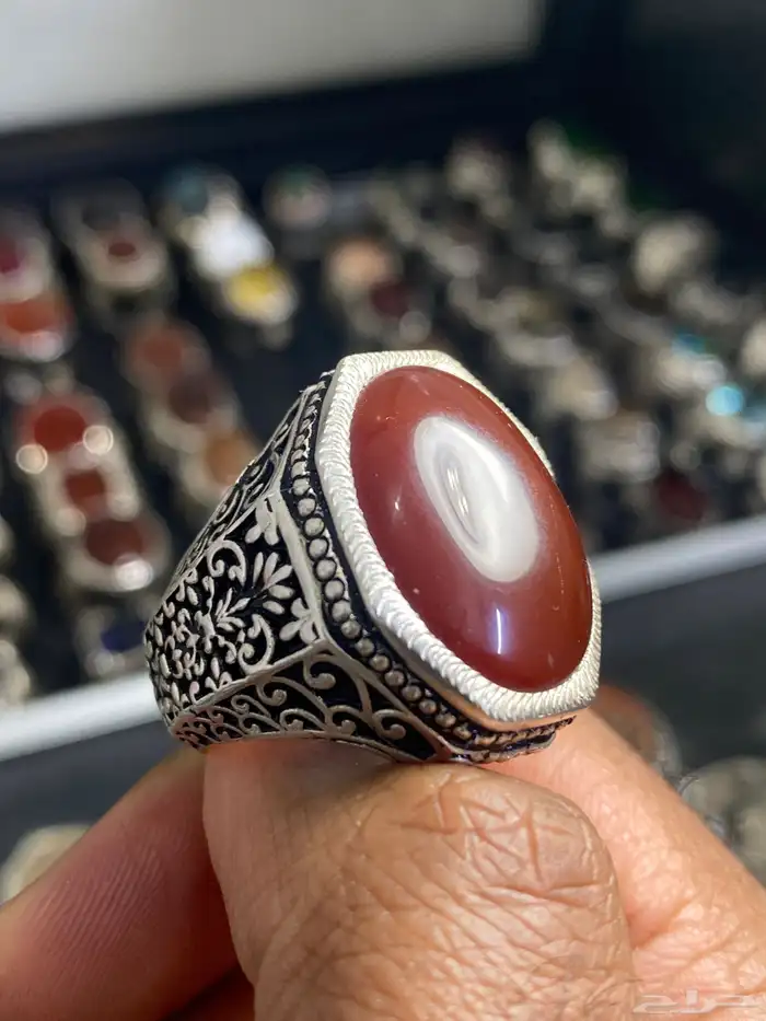 خاتم عقيق يماني كرزي مميز ( 4 خواتم ) 2