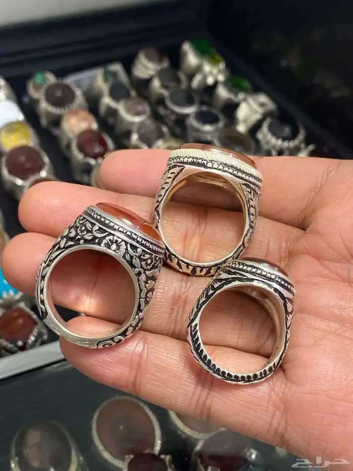 خاتم عقيق يماني كبدي صياغة عارف ( 3 خواتم ) 6