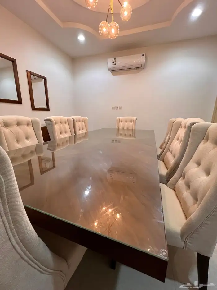 طاولة طعام عدد 8 كراسي ( ماليزية الصنع ) 0