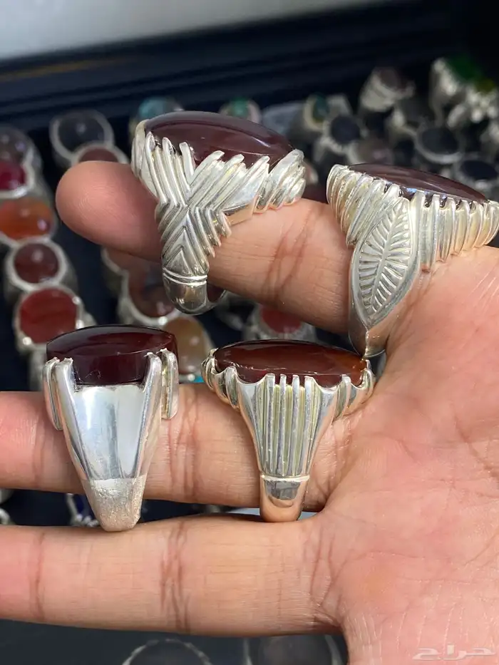 خاتم عقيق يماني كرزي حمادة vip ( 4 خواتم ) 1