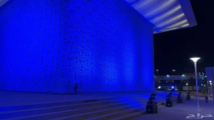 تاجير شاشات LED واضائات وسستم صوت وستيج 81