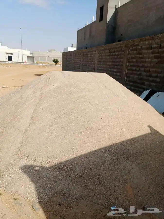 توريدات الرمل الابيض والاحمر وبطحاء لياسة خرسانه نظيفه 4