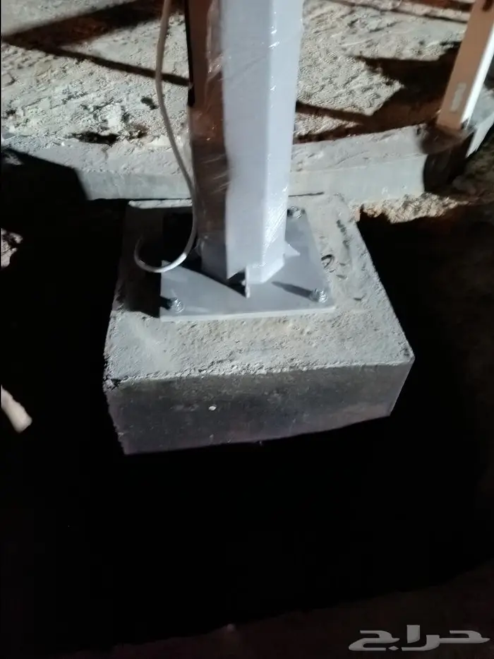 اعمده اناره للبيع 1