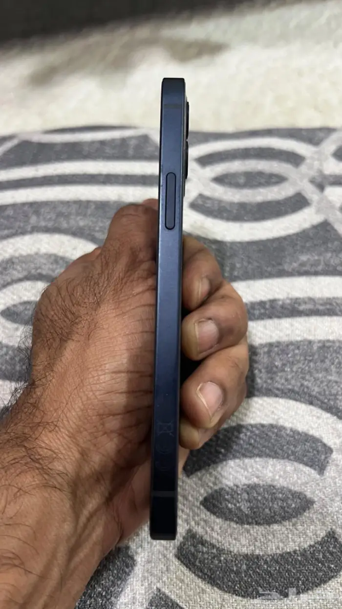 ايفون 12 اسود 256 GB 8