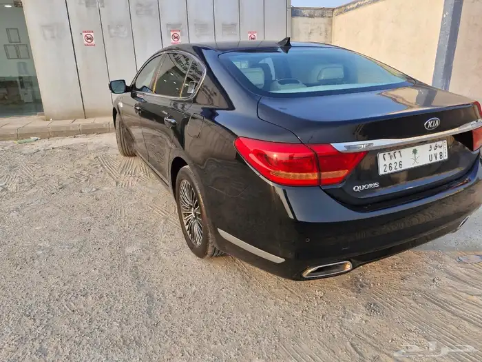 KIA QUORIS MODEL 2013 Black 3