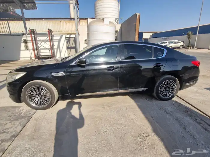 KIA QUORIS MODEL 2013 Black 17