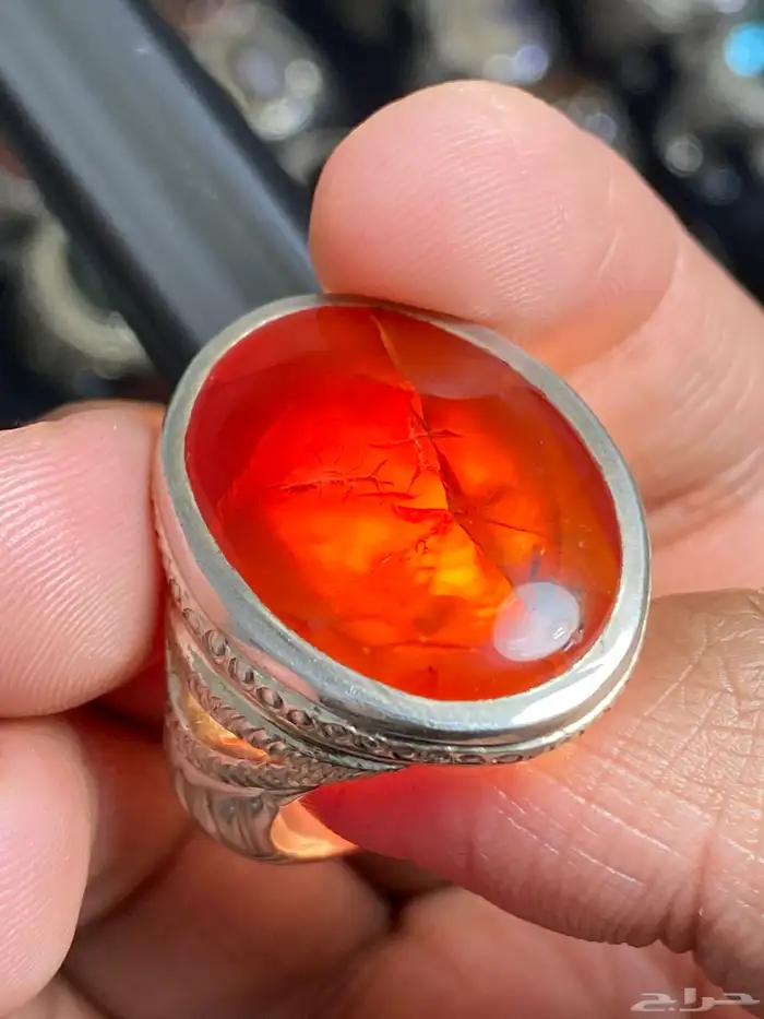 خاتم عقيق يماني مزعفر خام نخب ( 4 خواتم ) 7