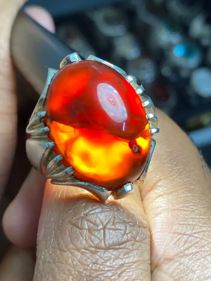 خاتم عقيق يماني مزعفر خام نخب ( 4 خواتم ) 5