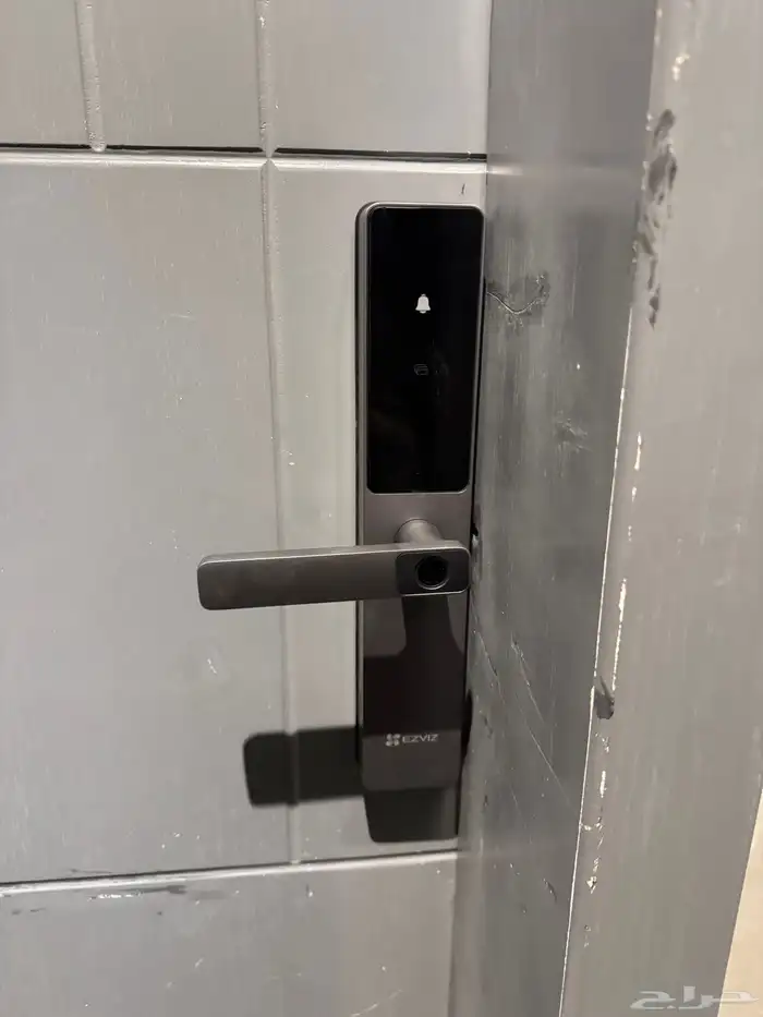 أقفال ذكيه بسعر مميز جدا مع الفتح من التطبيق من اي مكان 1