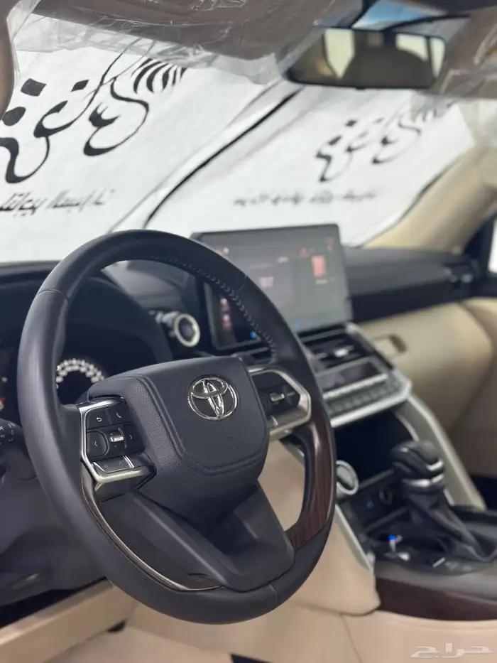 لاندكروزر GXR 2024 2