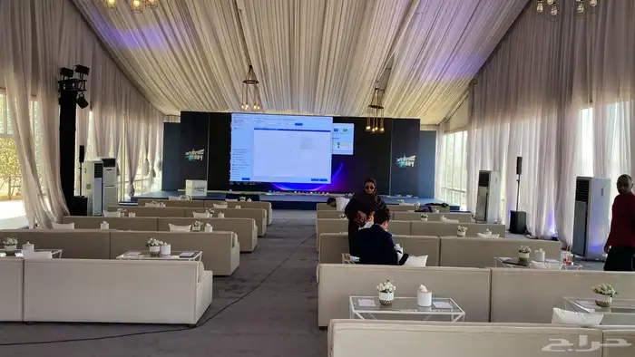 لتنظيم المعارض والمؤتمرات 8