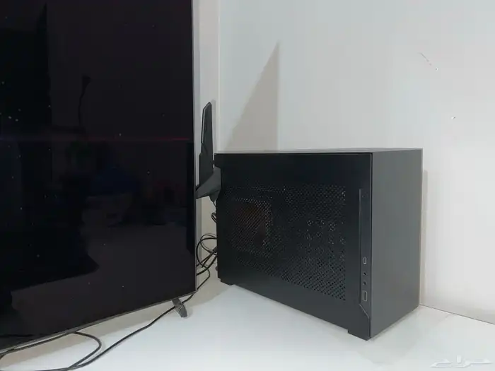 اصغر واقوى بي سي قيمنق وايدتنق mini itx pc RTX4090 7800X3D 1