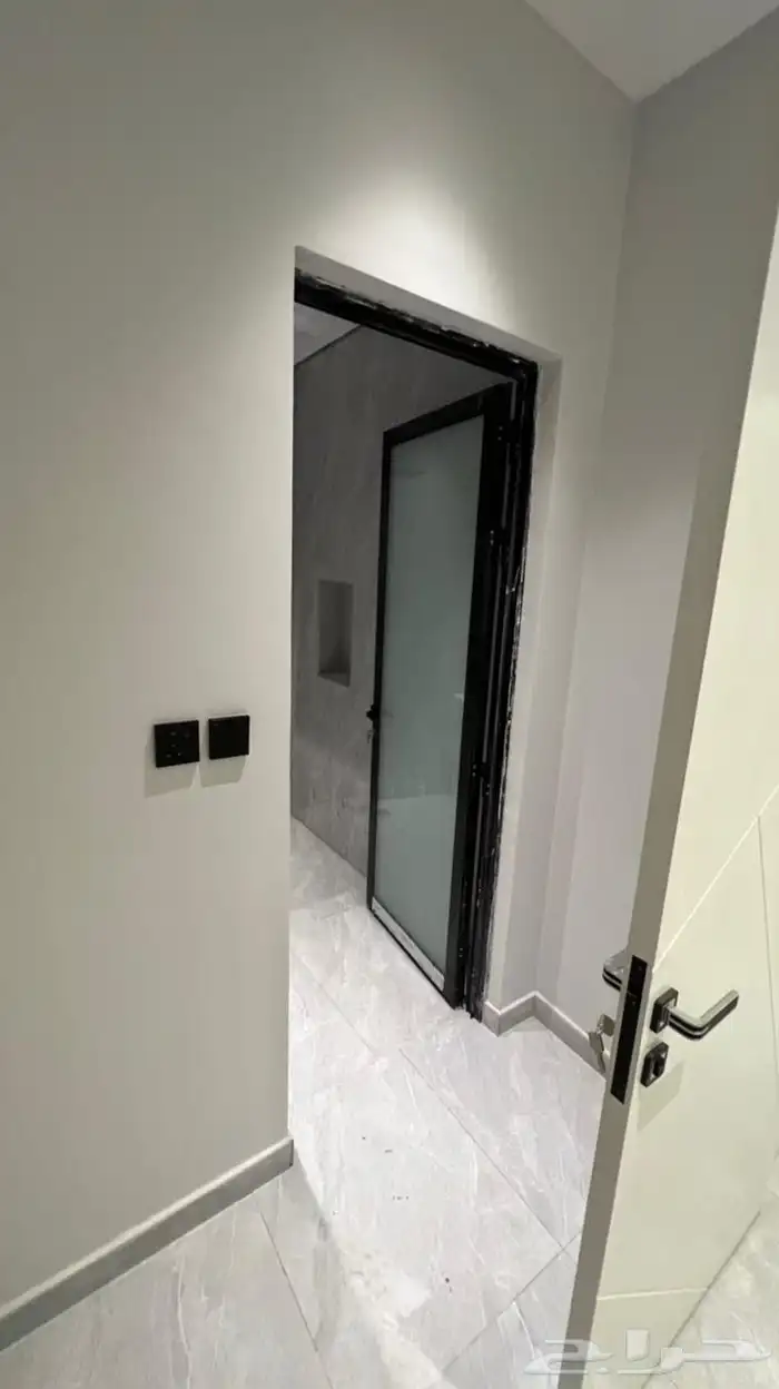 للبيع دبلكس حي الشراع العزيزيه 6