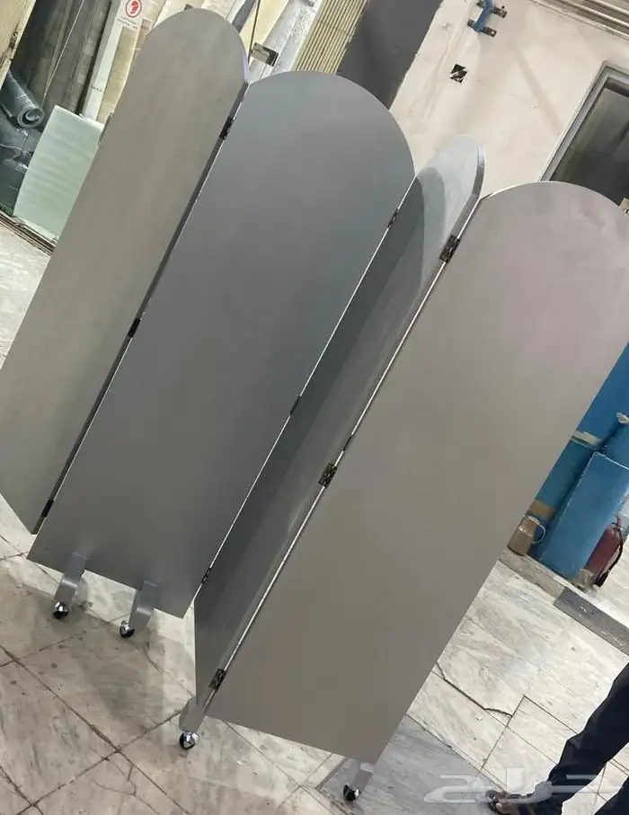 حاجز خشب متحرك 3 باب ابيض وبني غامق وفاتح جديد وليس مستخدم 8