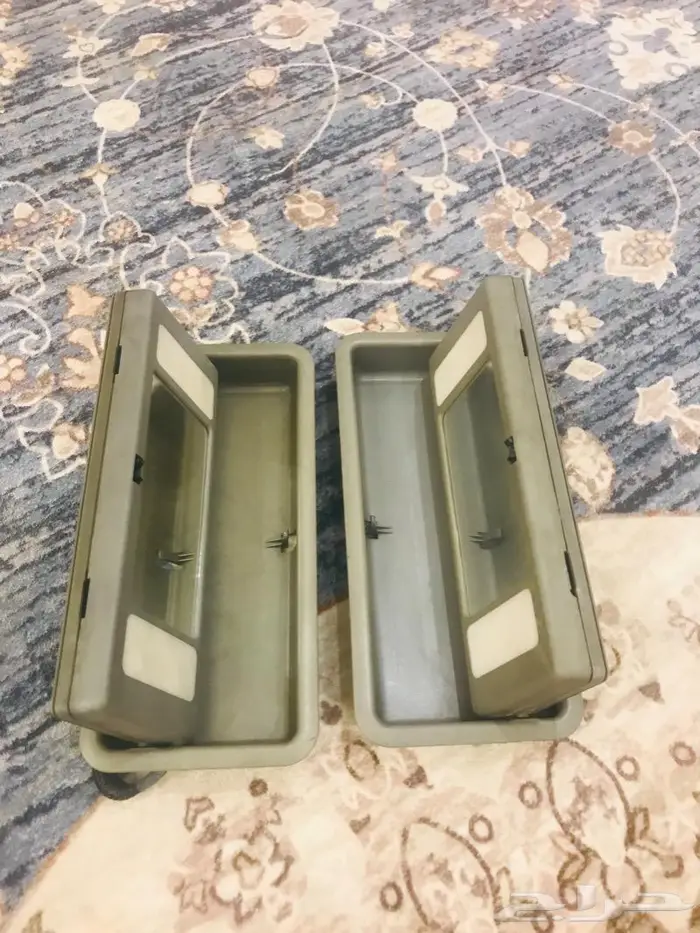 مرايا مكياج قماش رصاصي 1