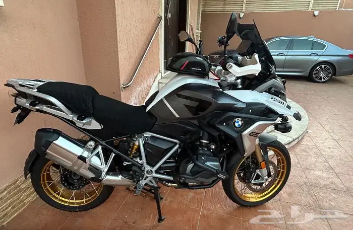للبيع BMW R1250GS موديل 2022 2