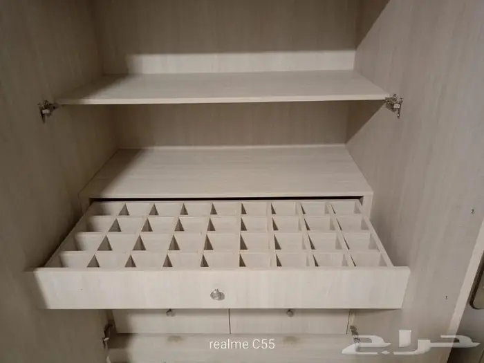 منجرة لأعمال الخزائن والديكورات 1