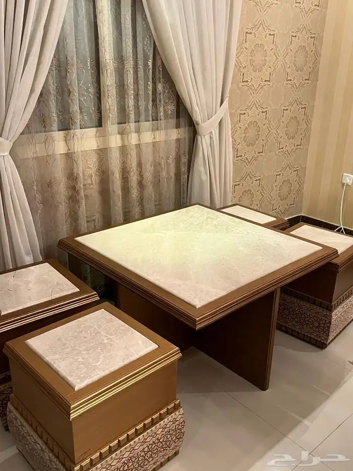 طاولة ضيافه 1