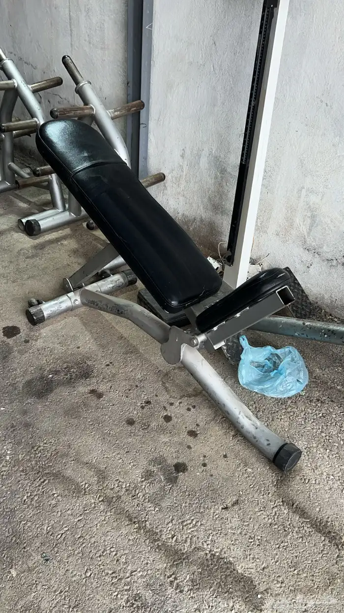 اجهزة رياضية مستخدمة أوزان دنابل بنش كرسي دراجة سير ترو 15