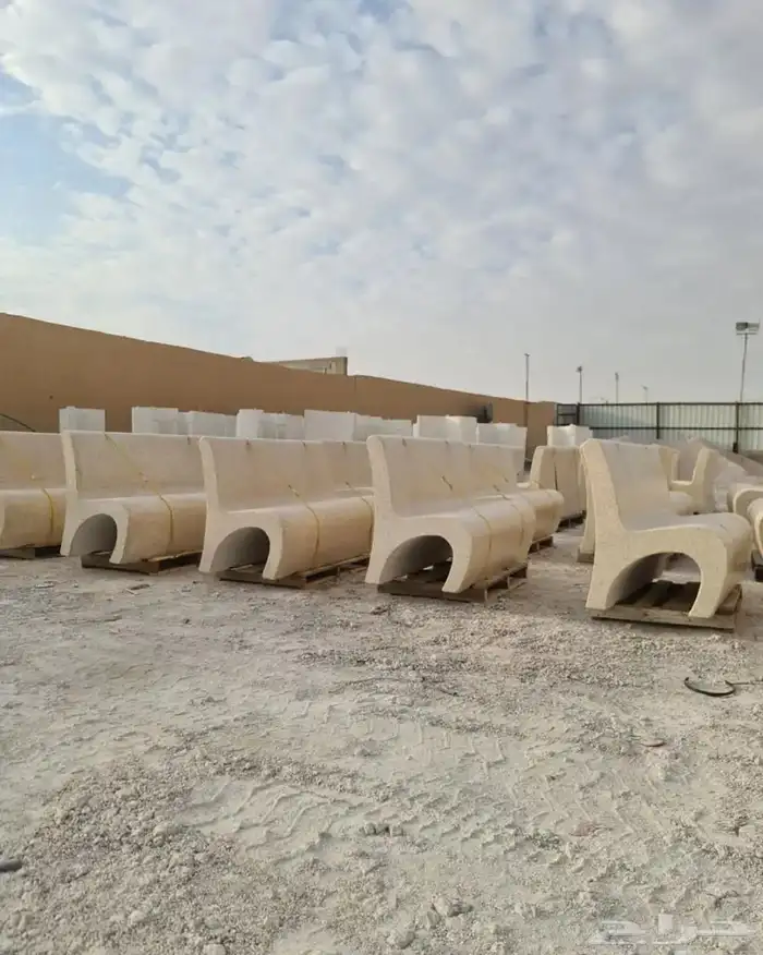 الرياض 33