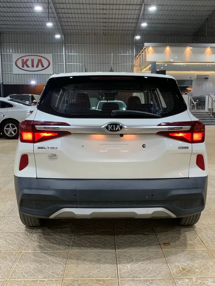 سيلتوس 2020 بنزين ماكينه1600cc 6