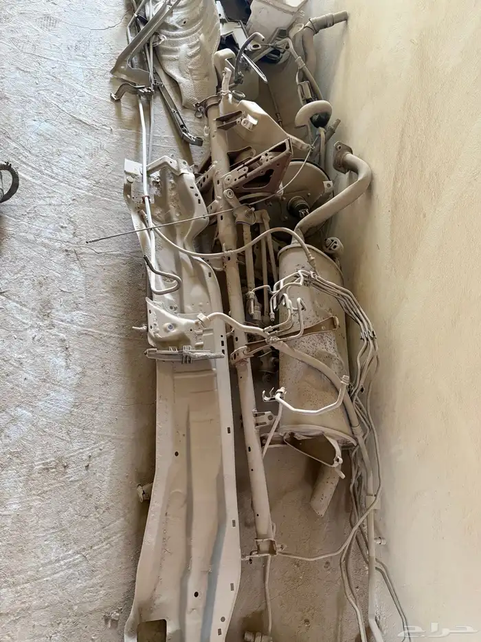 قطع غيار كورلا 2013 7