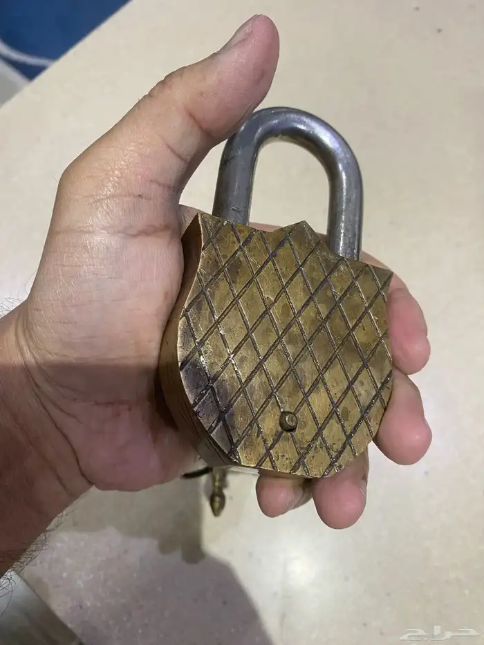 قفل صليبي اثري للذي يعرف التراث 7