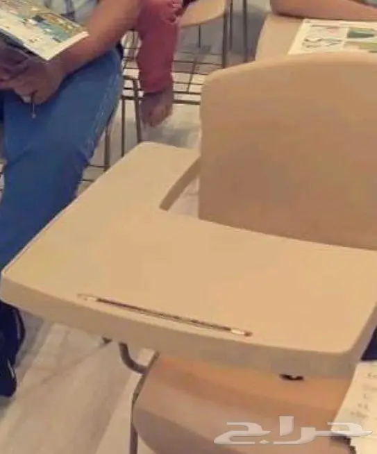 كراسي للمعاهد والدورات التدريبية والجامعات 1
