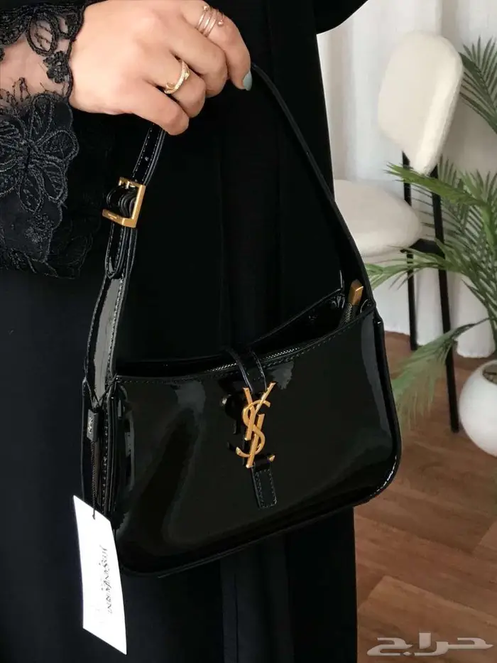 شنط نسائية توفرت احلى ماركة عدة اشكال سان شنطات لوران ماركات 2