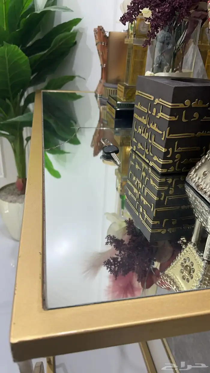 طاولة  مدخل  سيارة  ترند 1