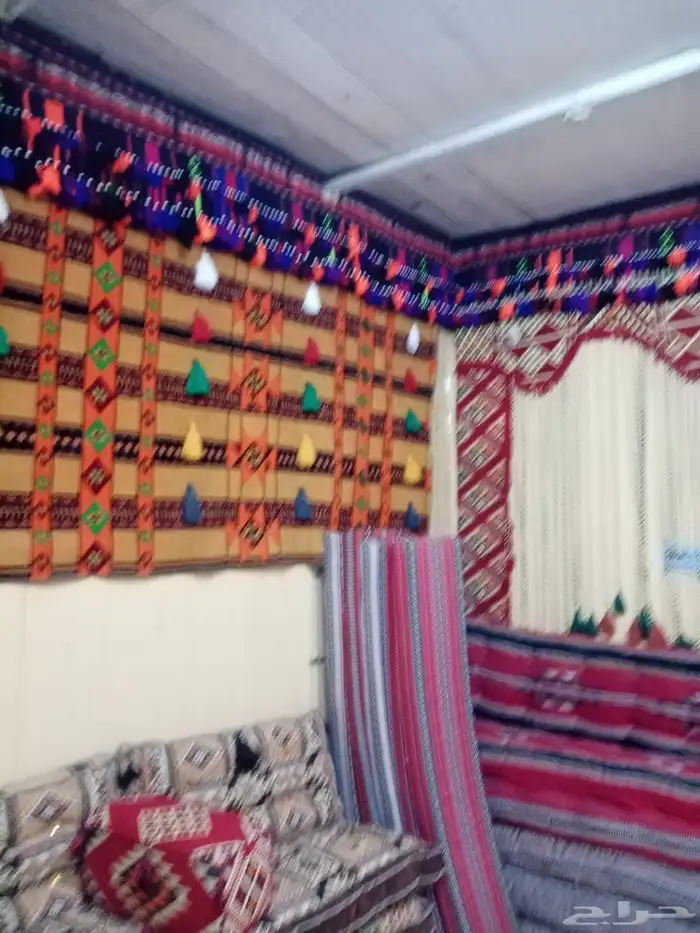 شنط حديد وزينة بيت شعر 2