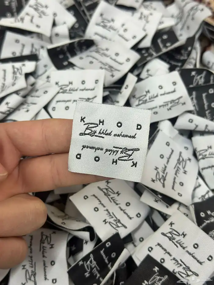 طباعة ليبل قماش للعبايات والنقابات بكجات تغليف خاصة 5