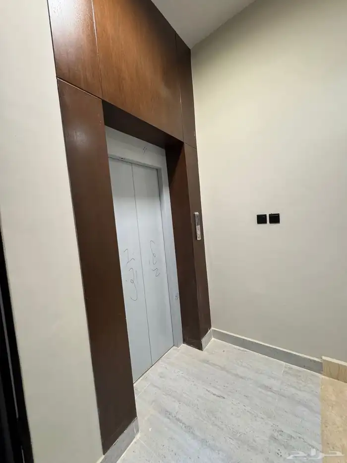 للبيع دور أول ب مصعد 0