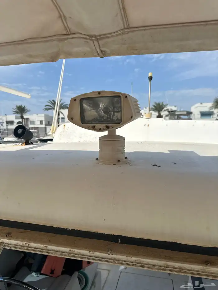 قارب بوت قلف كرافت موديل 27