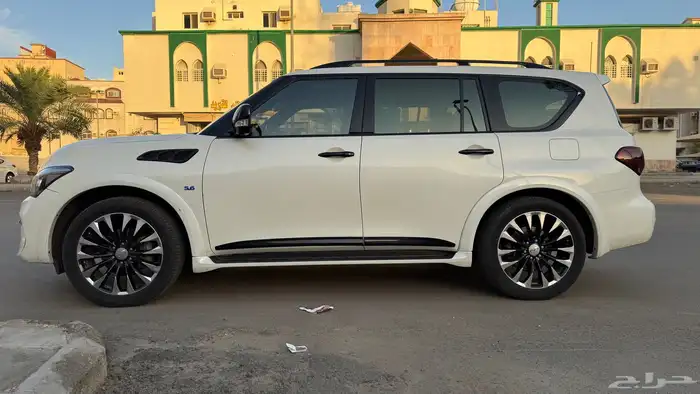 إنفينيتي QX80 2