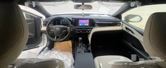 تويوتا كامري E بنزين 2025 7