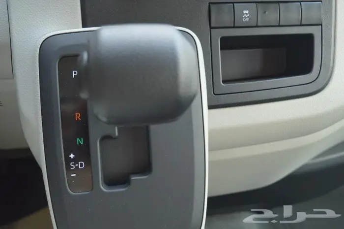 تويوتا باص هايس 2025 ديزل سقف منخفض قير اوتوماتيك عبداللطيف 14